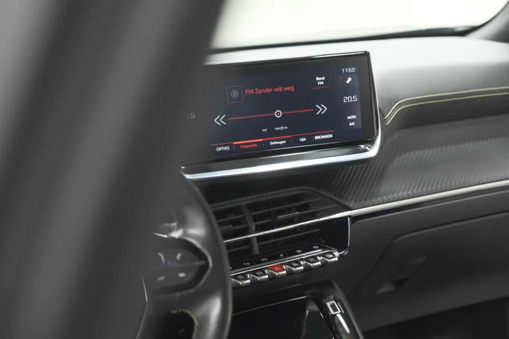 Peugeot 2008 puretech 130 gt-line | camera | adaptieve cruise control | all