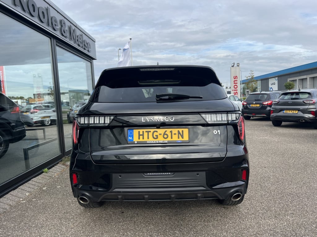 Lynk & Co 01 1.5 261pk plug in hybrid , 360 camera , pano dak , adaptive cc
