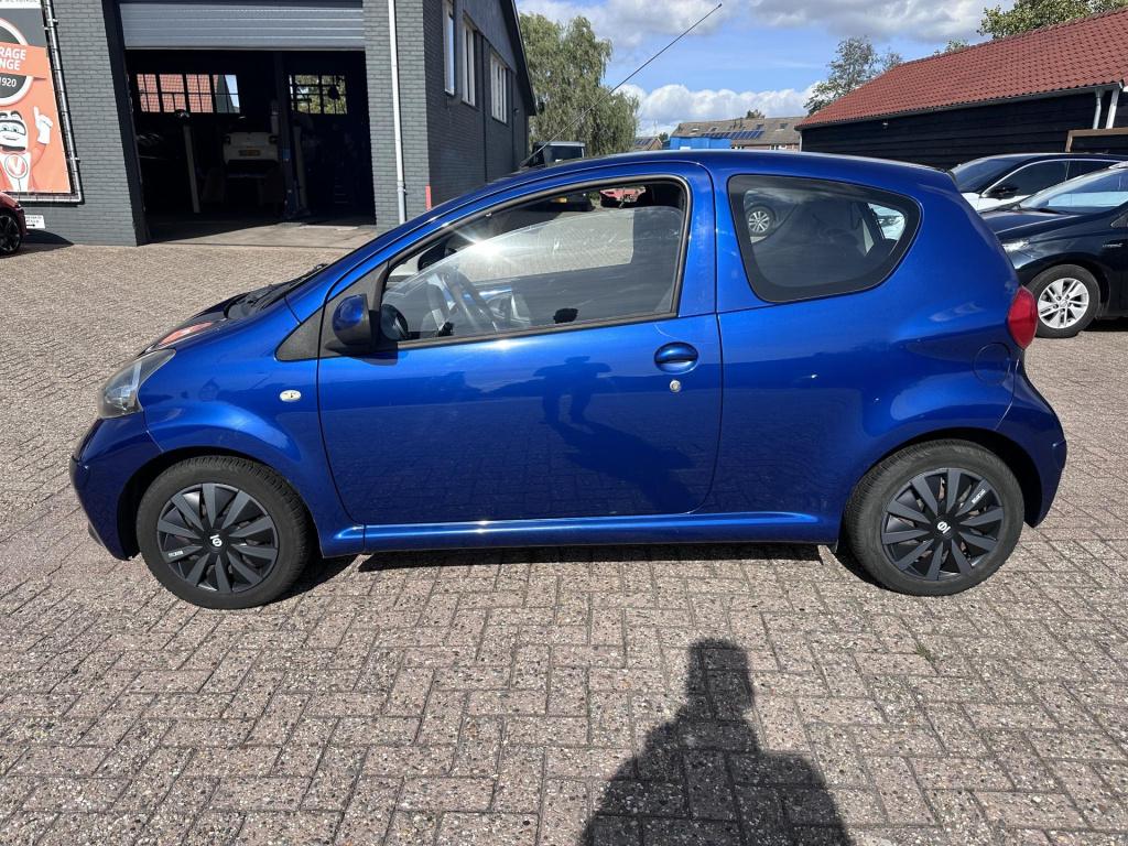 Toyota Aygo 1.0-12v +
