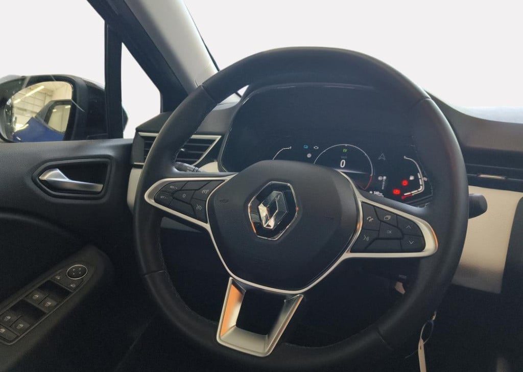 Renault Clio 1.6 e-tech hybrid 145 evolution