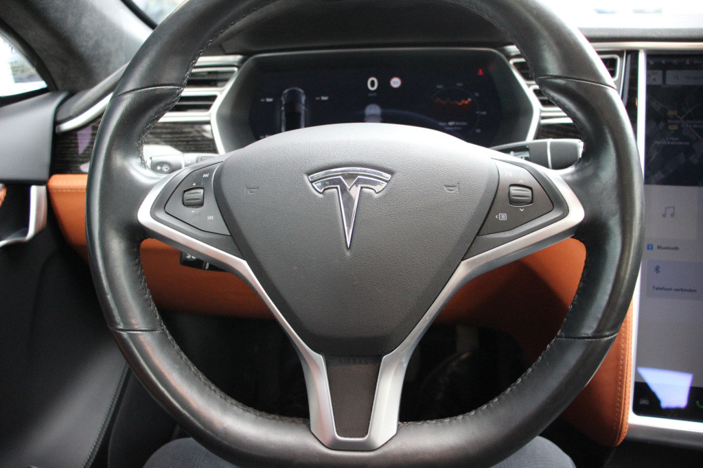 Tesla Model S 90d base €38653 incl btw 422pk | panoramdak | luchtvering | a