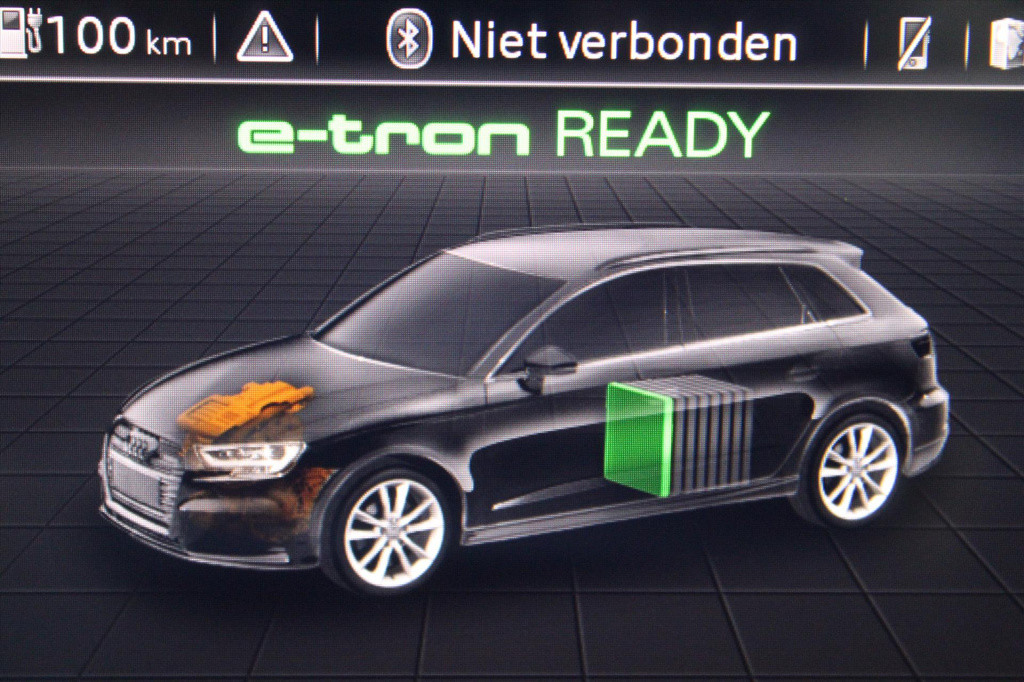 Audi A3 40 e-tron 204pk s tronic advance sport