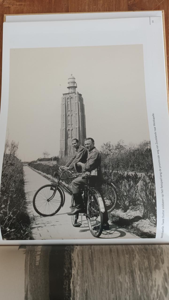 ZeelandFotoWO2-Deel 3 Zoutelande-Westkapelle 1940-1944, uniek en zeldzaam