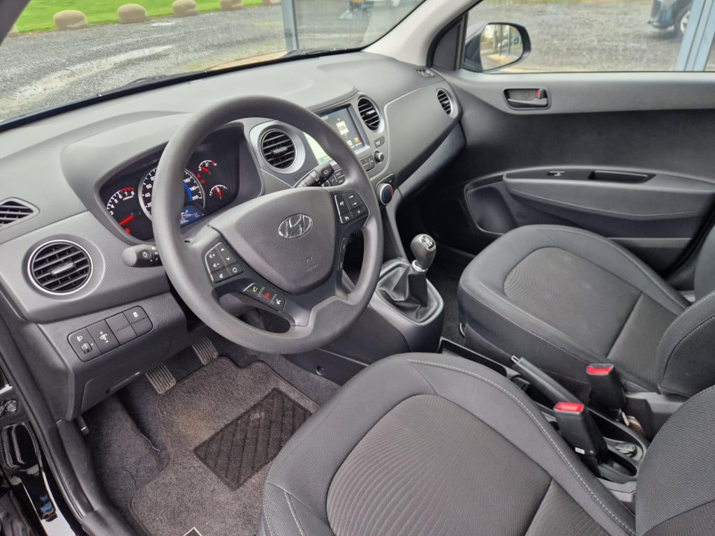Hyundai I 10 1.0i comfort | carplay | bluetooth | cruise control | navigati