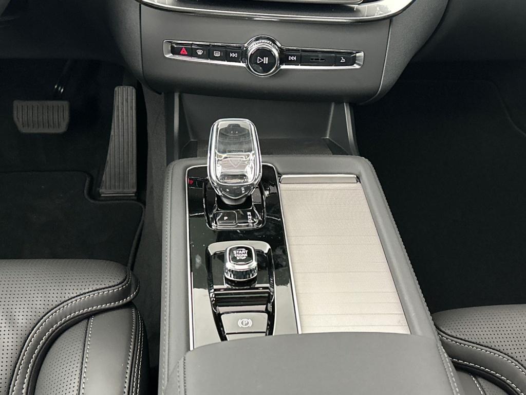 Volvo XC90 t8 awd gt ultra dark executive edition