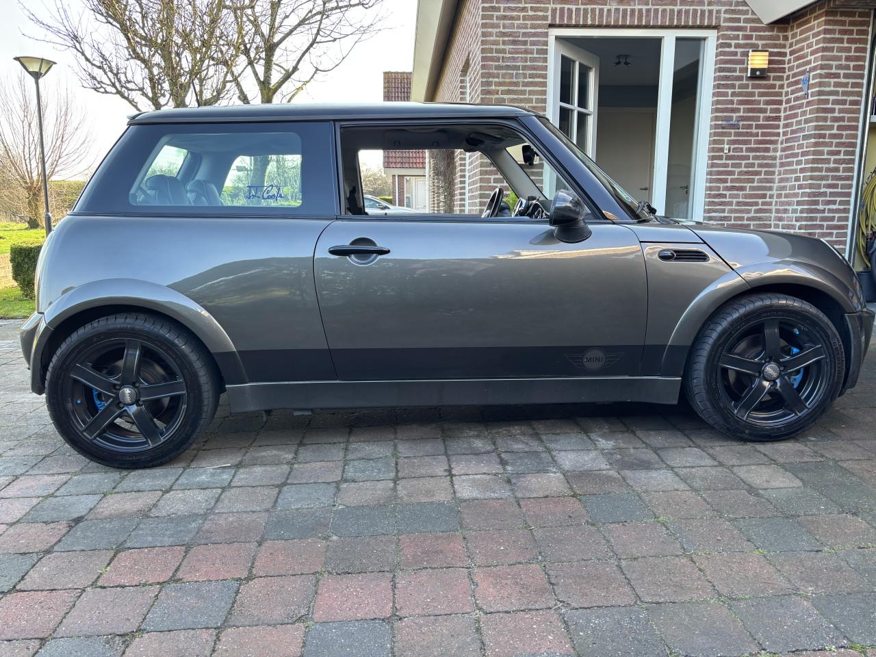 MINI Cooper Parklane 2006 | Nieuwe APK | Cruise control | Stoelverwarming