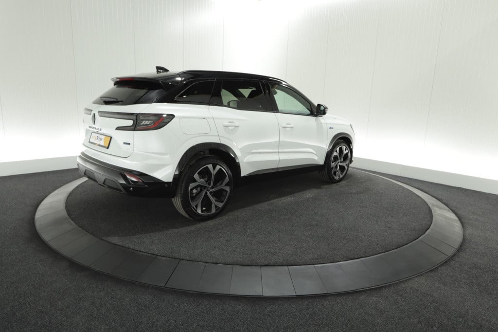Renault Austral e-tech hybrid 200 techno esprit alpine | panoramadak | came