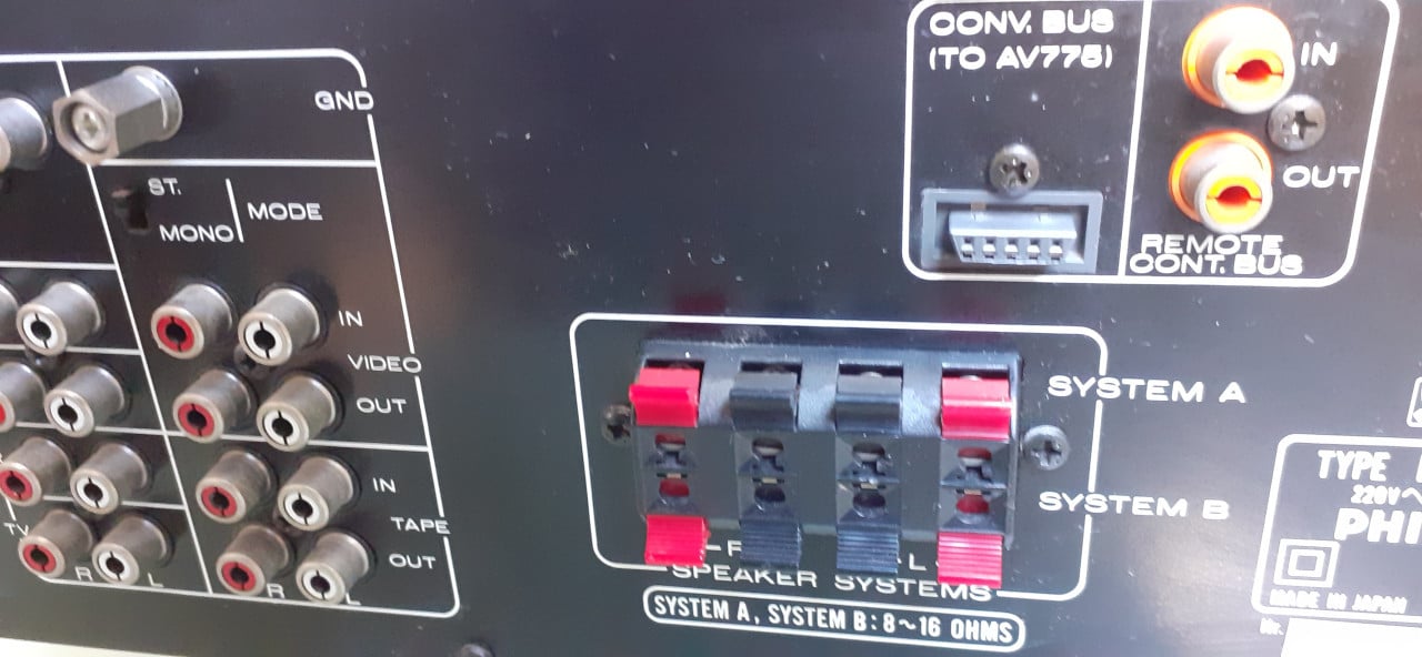 Versterker philipsFA777 2x 50 watt met eqalizer