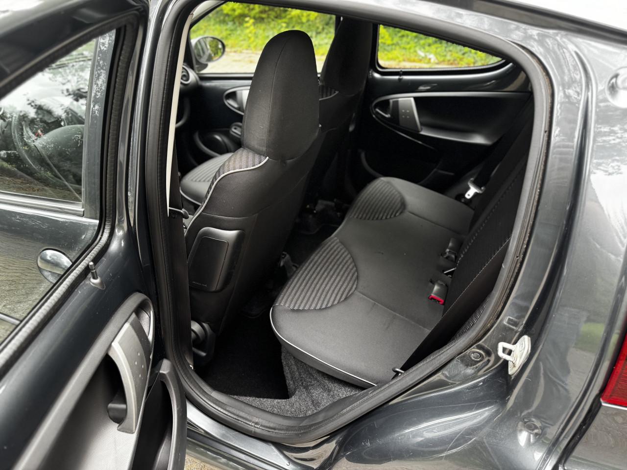 Peugeot 107 1.0 Première | Airco | jaar APK | 3m garantie | Wegenbel. €22/m