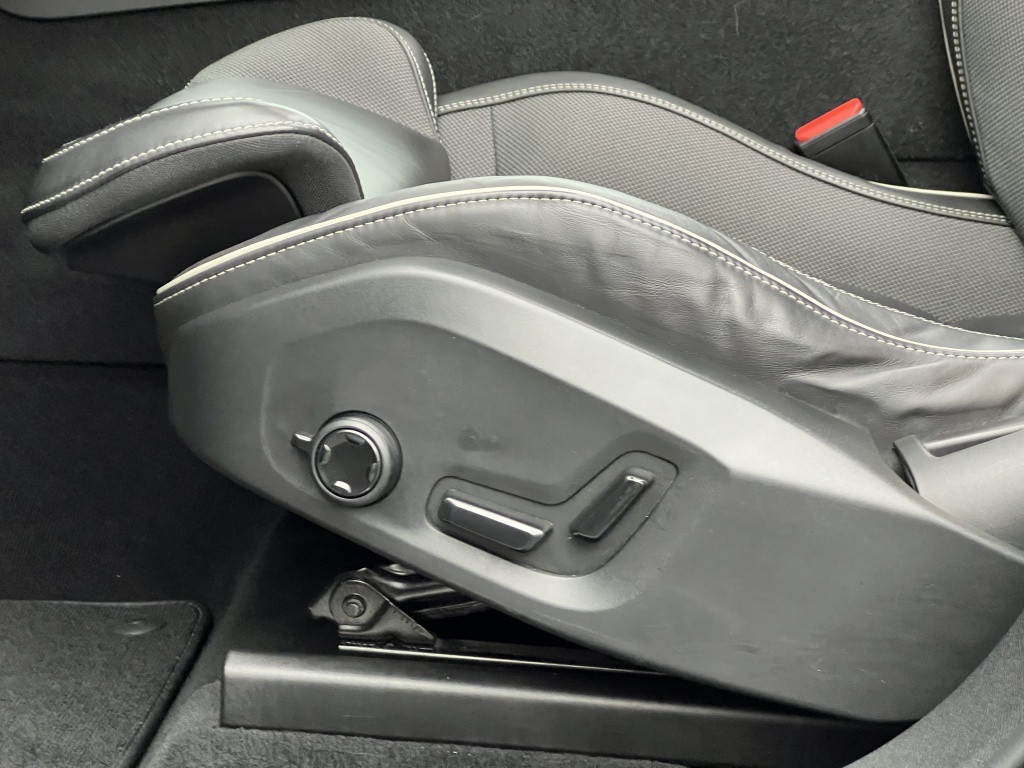 Volvo XC60 t8 405pk polestar engineered| b&w sound| panodak| facelift| adap