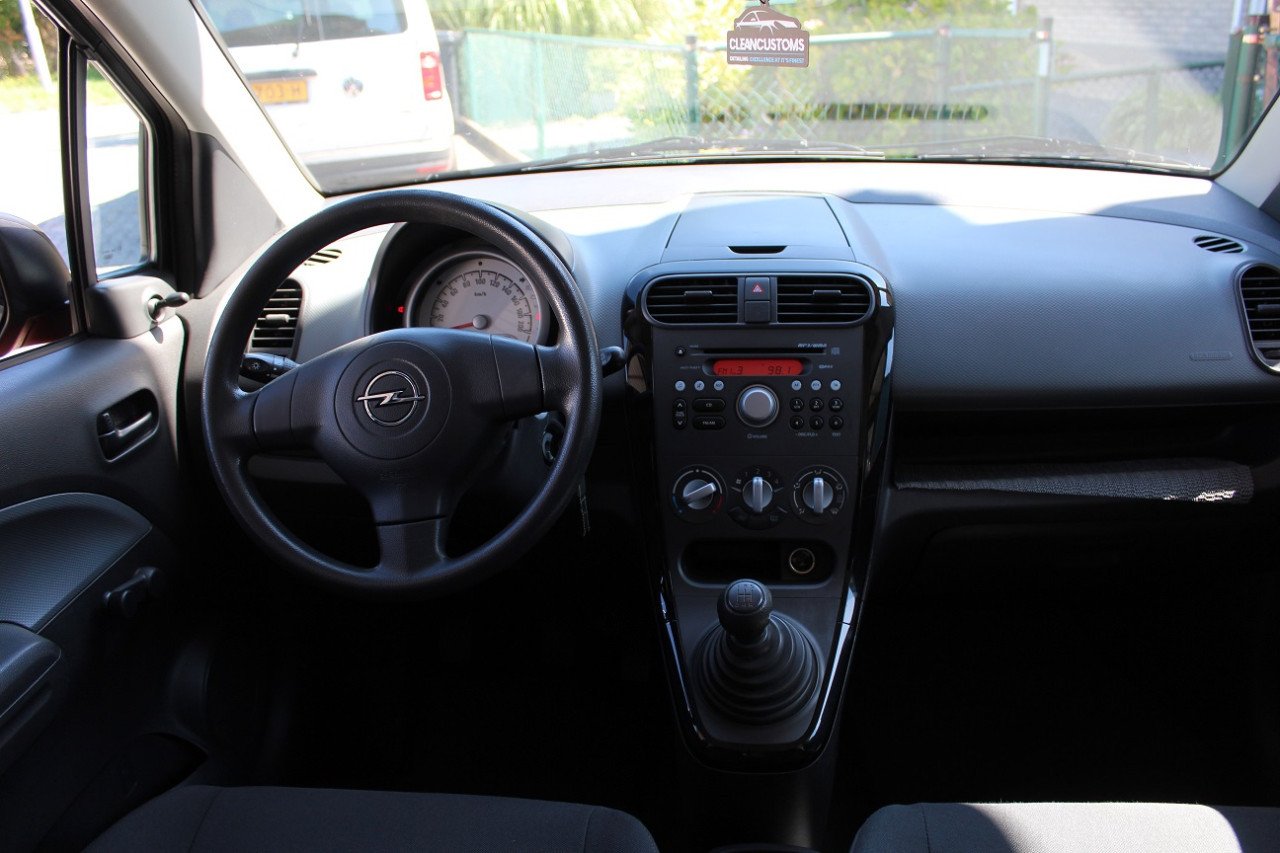 Opel Agila 1.0 Essentia*Kmst 152942*