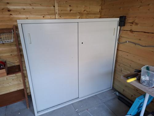 Vintage stalen werkplaats kast