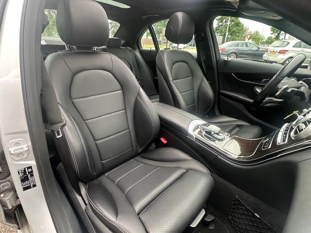 Mercedes-Benz C-Klasse 180 ambition l amg l panoromadak l luchtvering airma