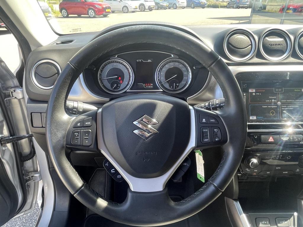 Suzuki Vitara 1.4 boosterjet select smart hybrid
