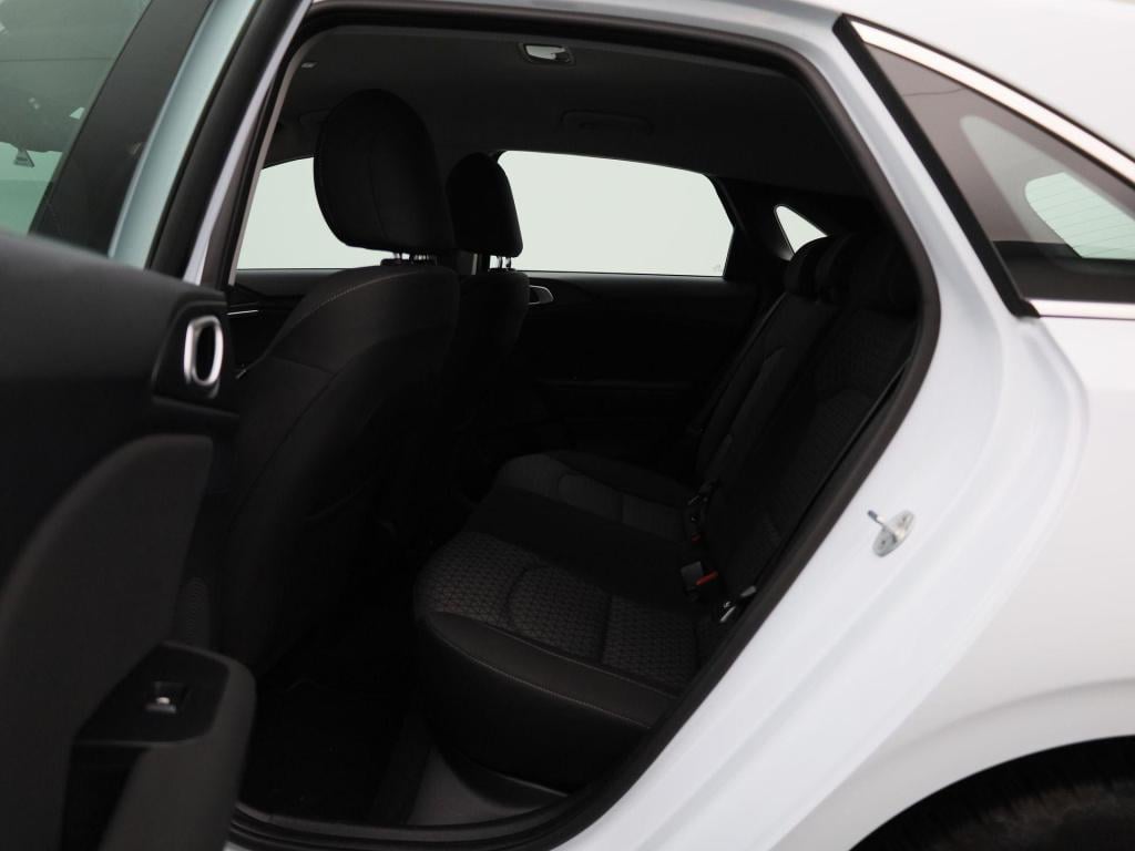 Kia Cee'd 1.0 t-gdi dynamicline | apple carplay | climate control  | cruise