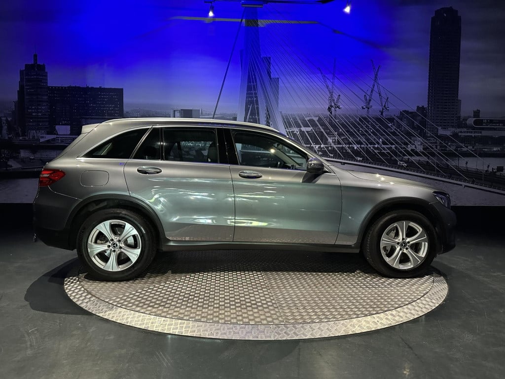 Mercedes-Benz Glc 250 4matic premium plus *panoramadak*