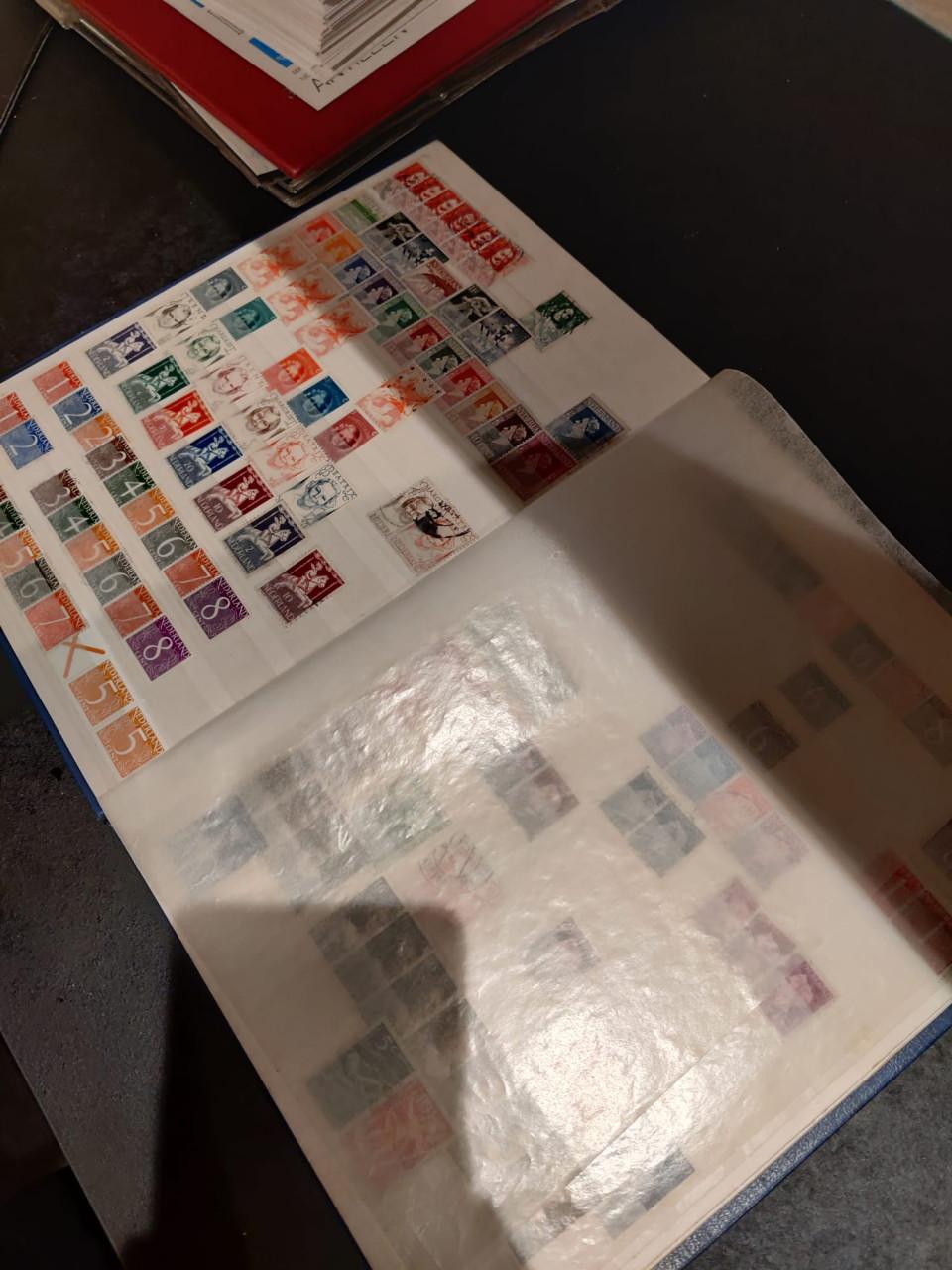 Dun Importa album met zegels en series Nederland