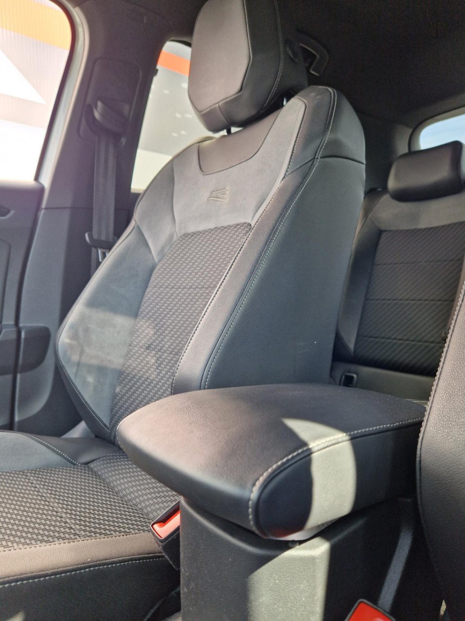 Volkswagen T-roc 2.0 tsi 4motion r
