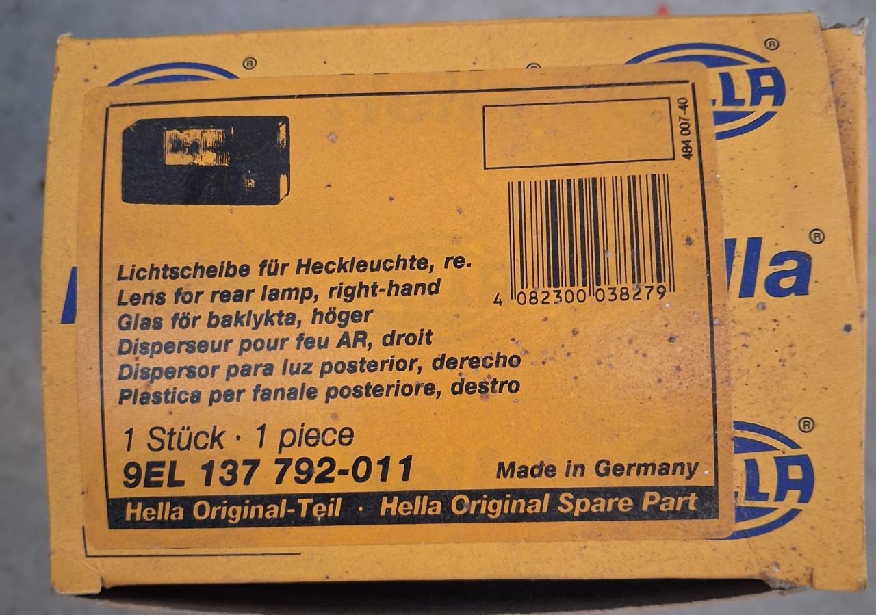 Compleet nieuw achterlicht.