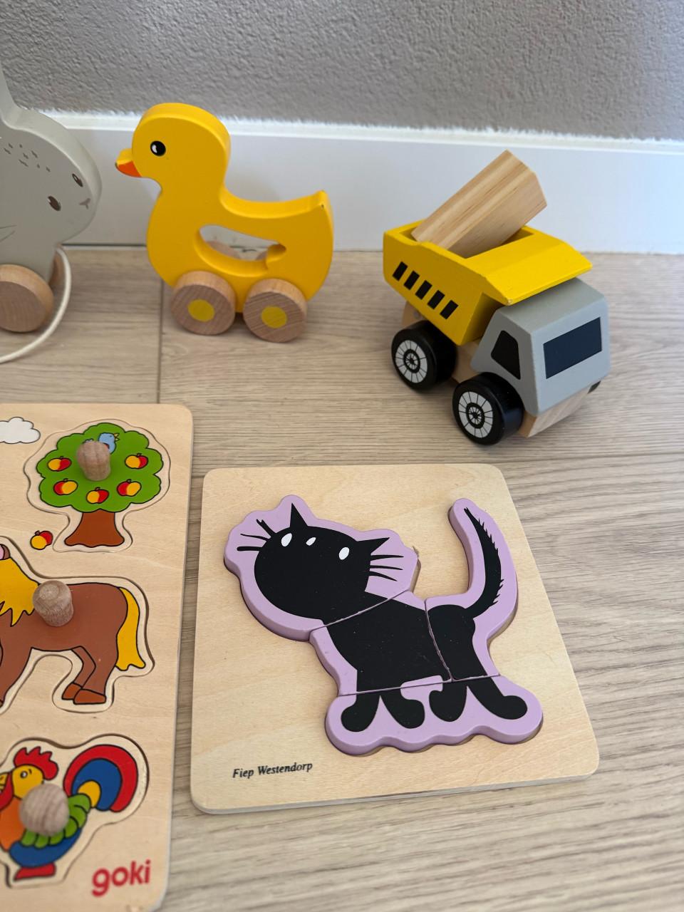 Divers houten speelgoed