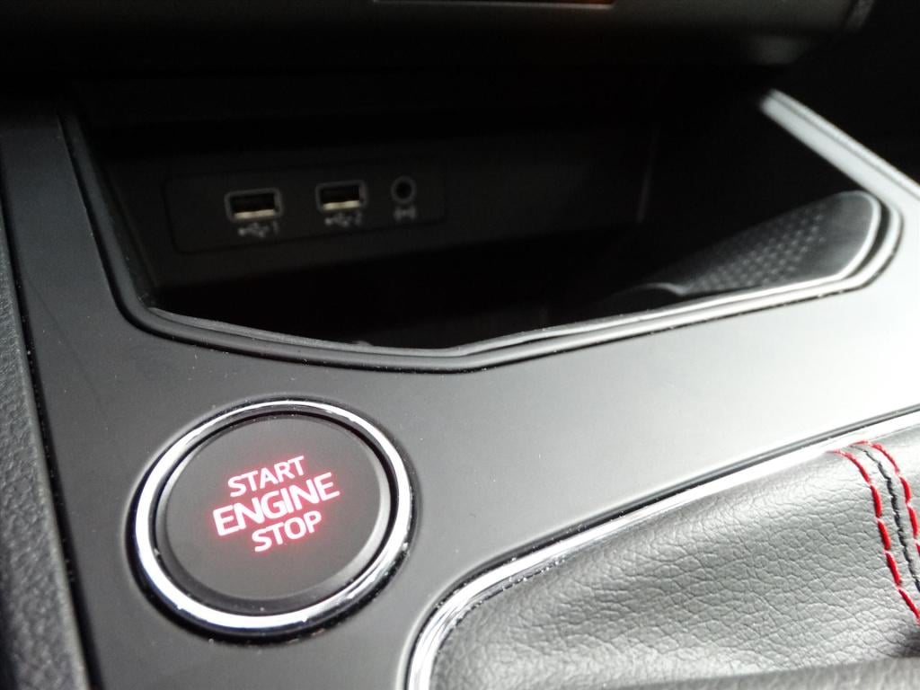 Seat Ibiza 1.0 ecotsi 115pk fr business intense