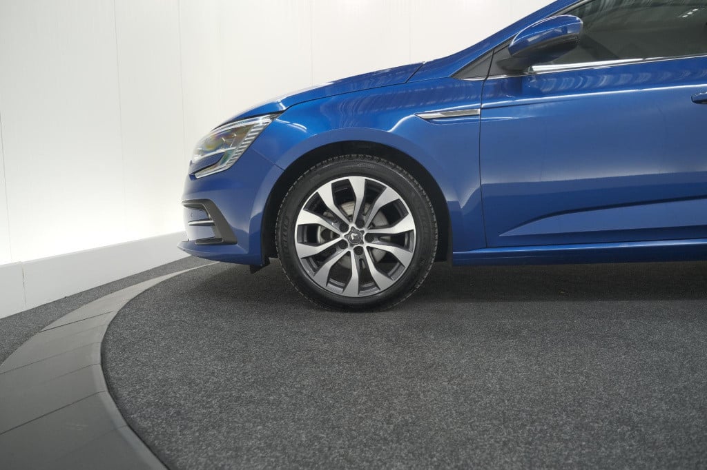 Renault Megane tce 140 edc techno | trekhaak | camera | navigatie | 9.3 inc