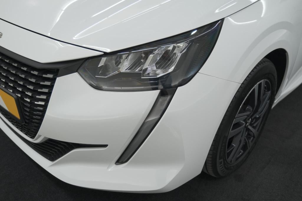 Peugeot 208 1.2 puretech style | parkeersensoren | navigatie | apple carpla