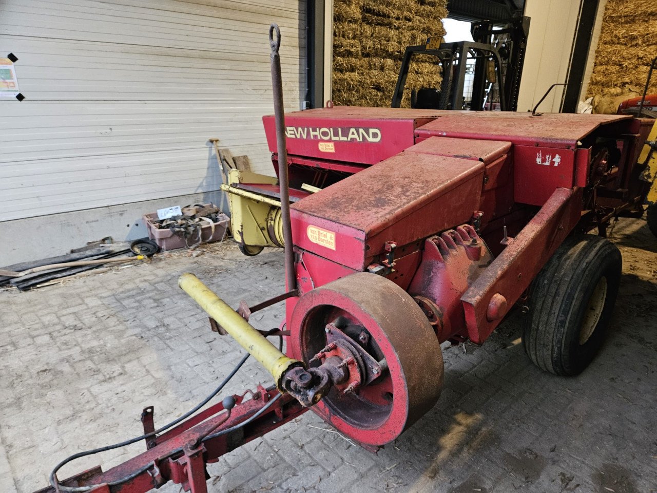Balenpers New holland 286 super Hayliner