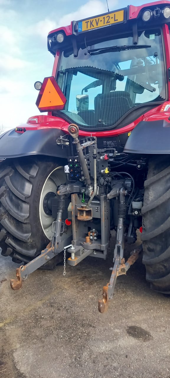 Valtra N114