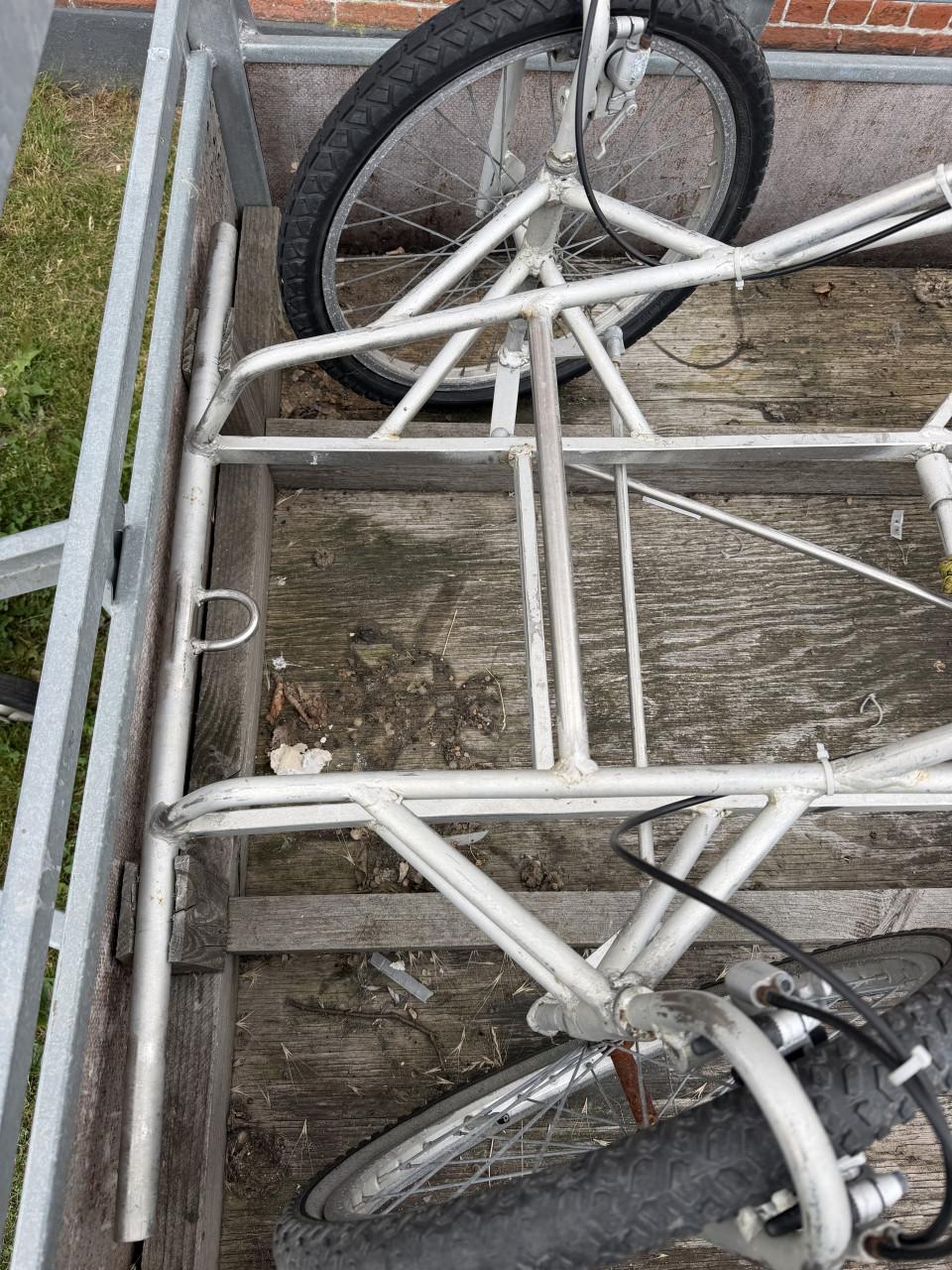 Zeer stabiele 4-wielige Trainingskar / Hondenkar  (Zelfbouw)