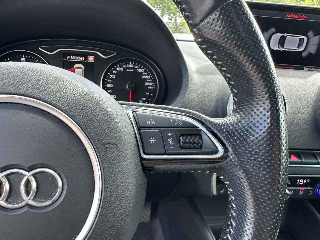 Audi A3 1.4 tfsi pro line plus 3x s-line pano trekhaak mmi plus acc + blis