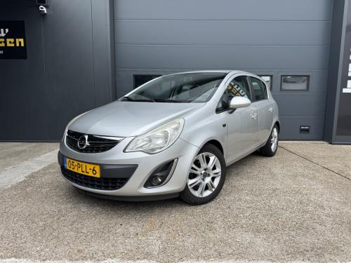 Opel Corsa 1.4 16V Edition 5DRS 2011 Zilver Airco Apk Cruise