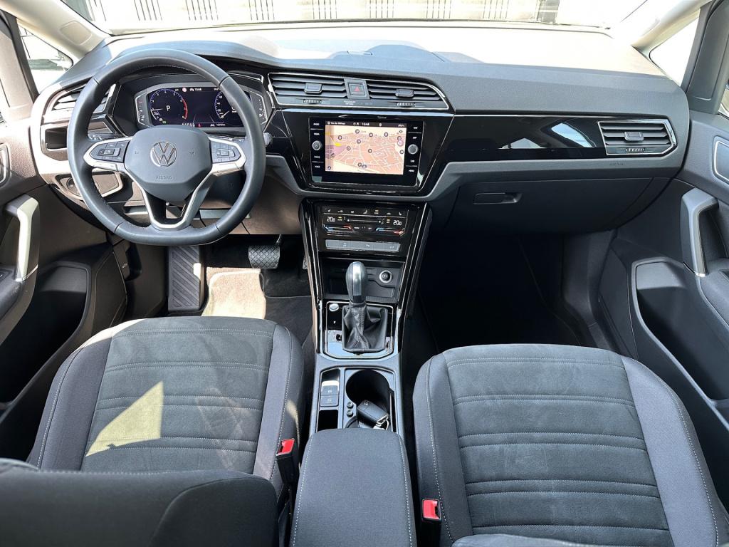 Volkswagen Touran 1.5 tsi 150pk dsg r-line highline | led | trekhaak | dode