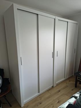 Serie van 3 kledingkasten