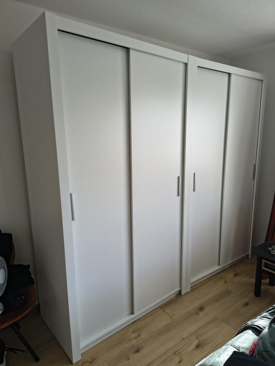Serie van 3 kledingkasten