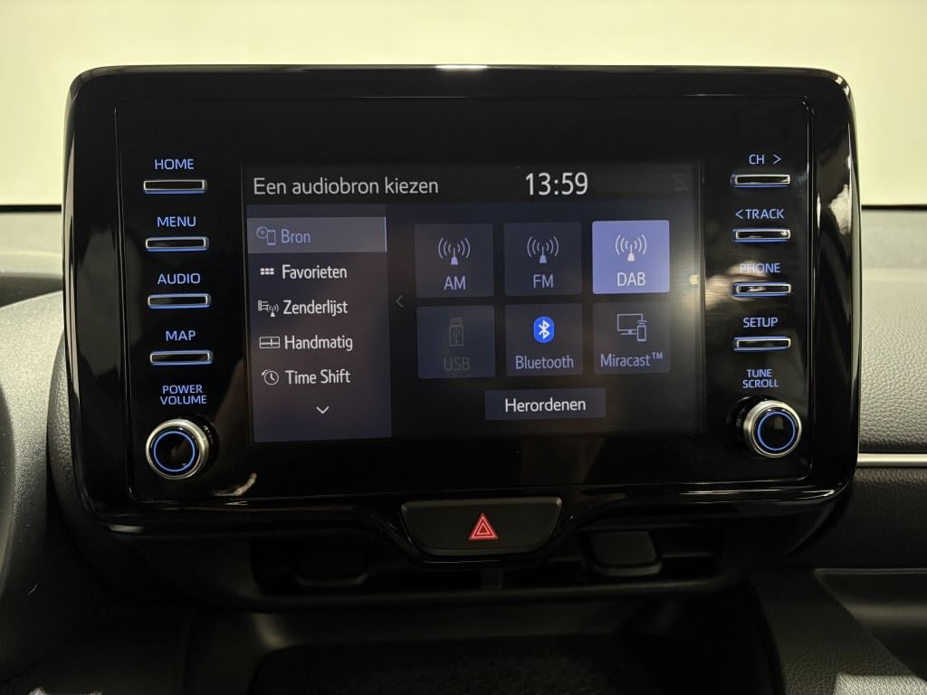 Toyota Yaris 1.5 hybrid dynamic
