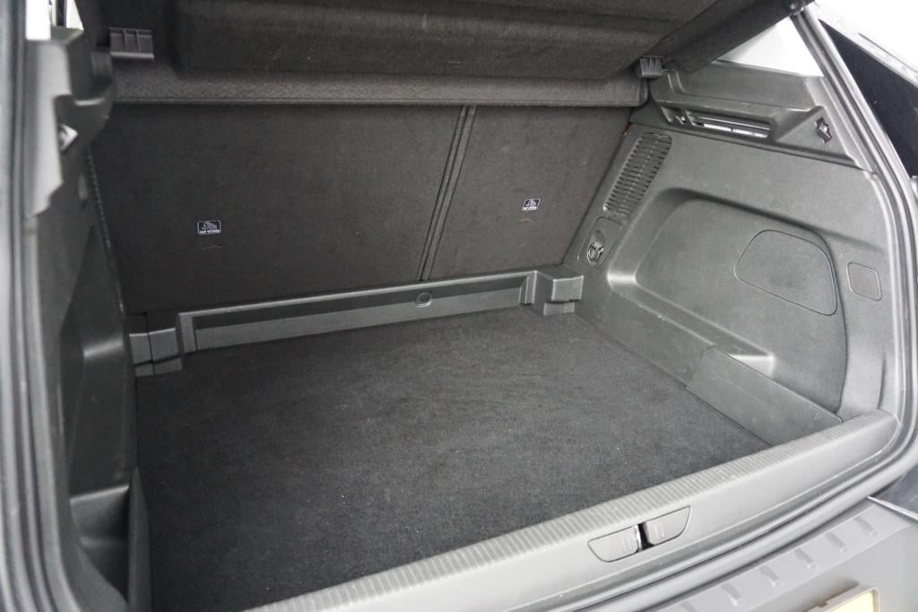 Opel Grandland X 1.2 turbo innovation climate / navi / cruise / elektr. ram