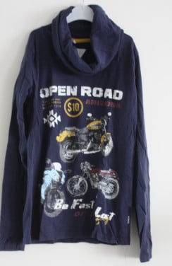 Blauw shirt met moters maat 134-140
