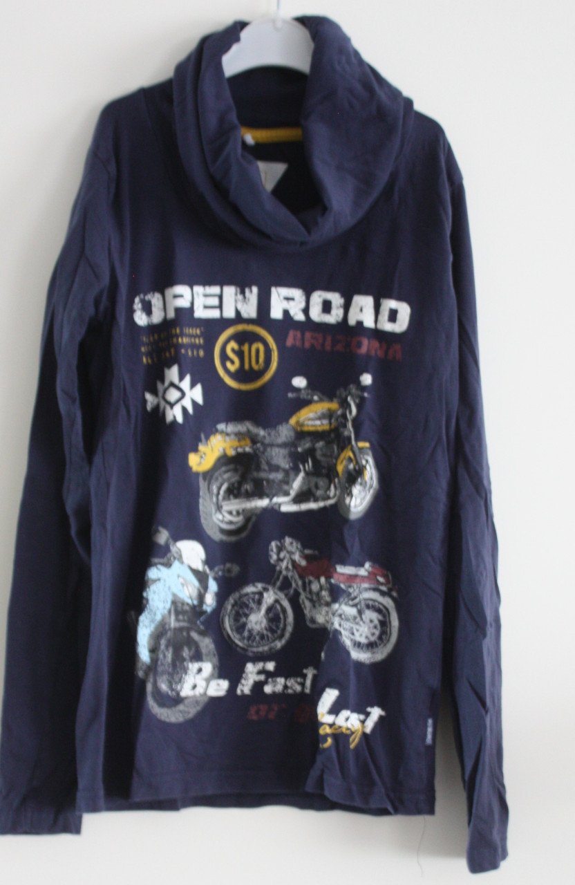 Blauw shirt met moters maat 134-140