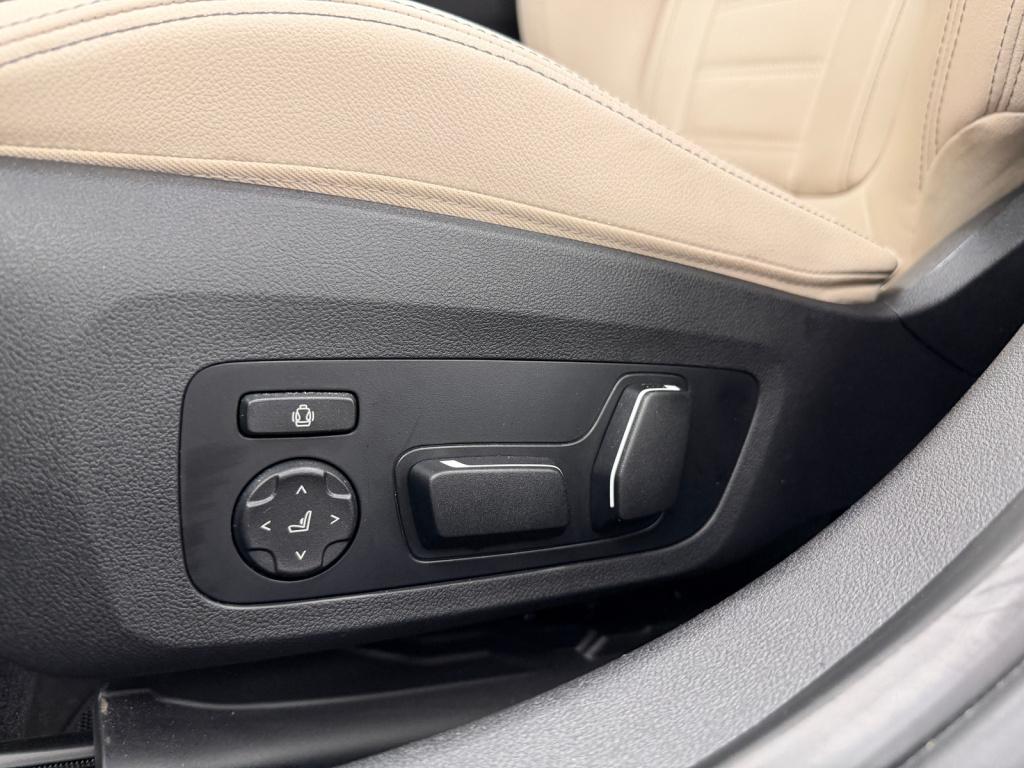 BMW 3-serie touring 330e xdrive m-sport pro | arctic race blue | sport pro 