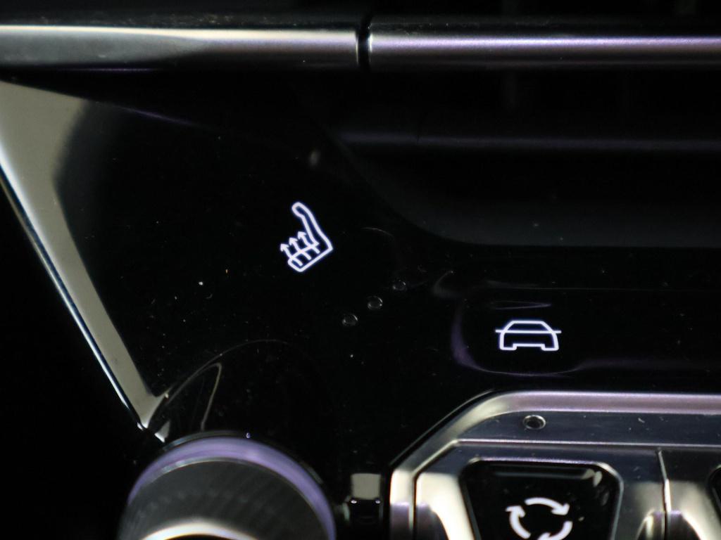 Peugeot 2008 1.2 hybrid 145 allure