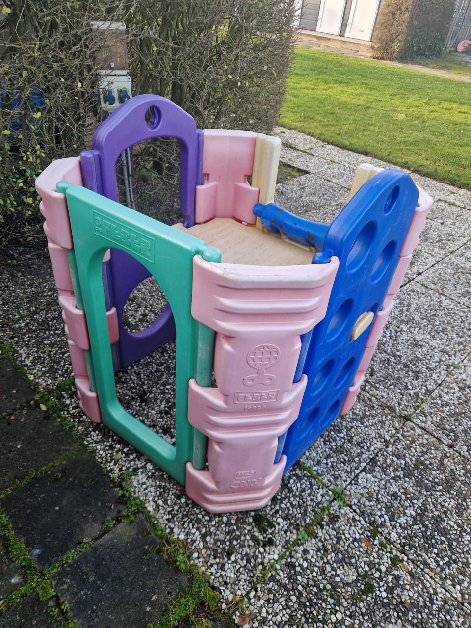 Gebruikt kinder speelhuisje / glijbaan