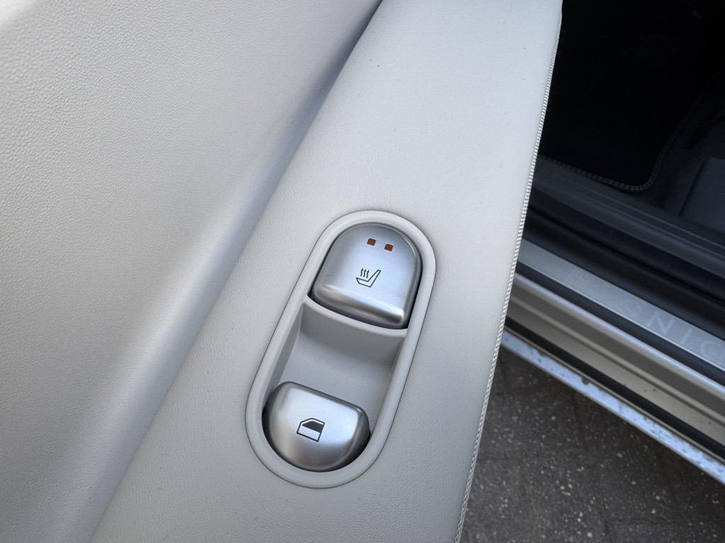 Hyundai Ioniq 5 lounge awd 77.4 kwh | 20'' n-line velgen | leder lichtgrijs
