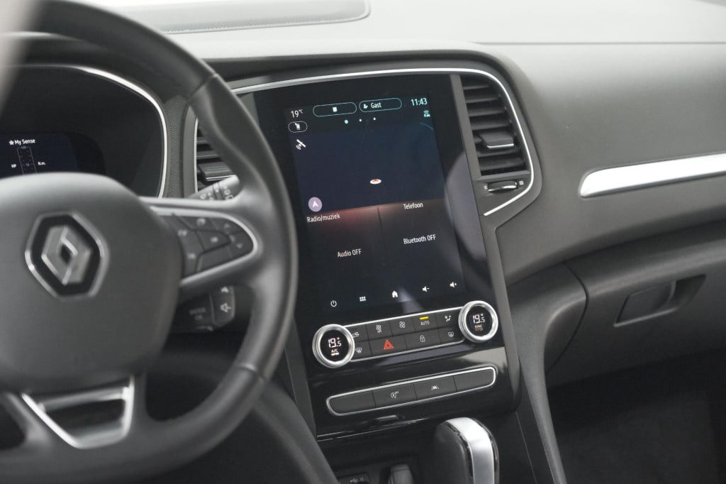 Renault Megane tce 140 edc techno | trekhaak | camera | navigatie | 9.3 inc