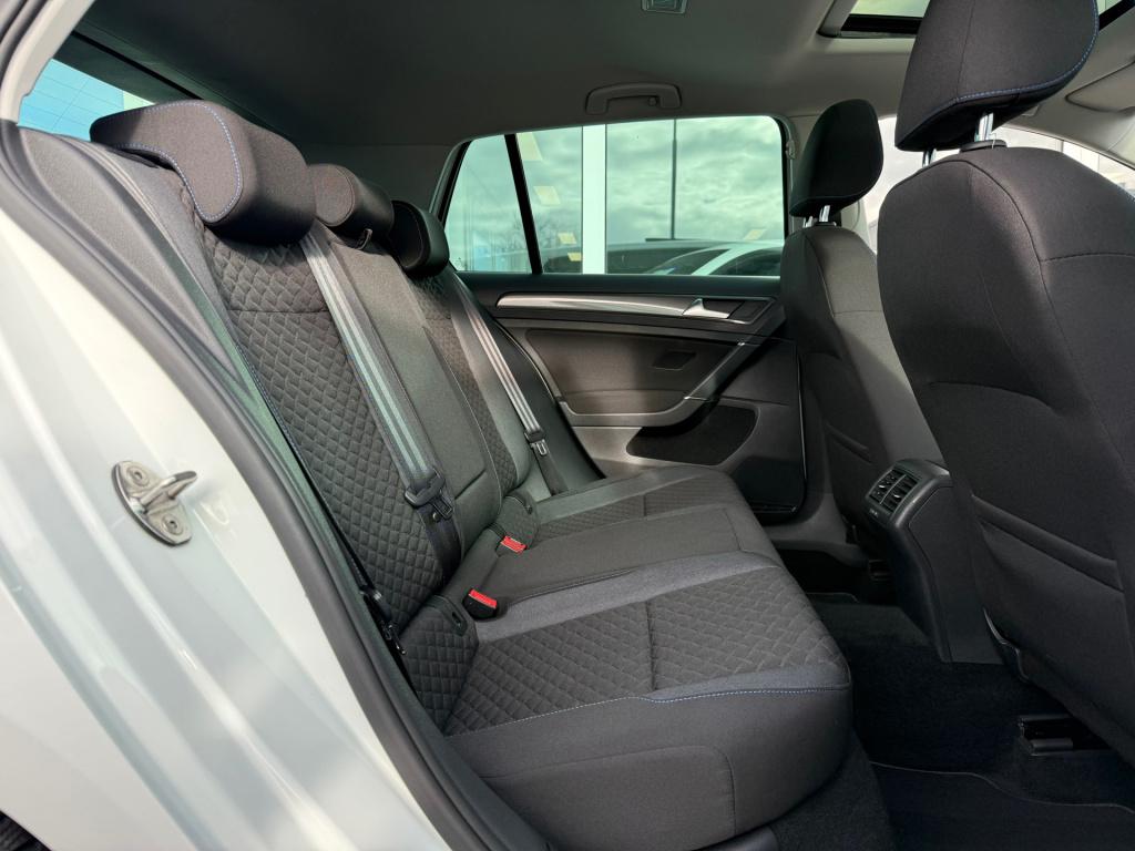 Volkswagen Golf 1.5 tsi highline