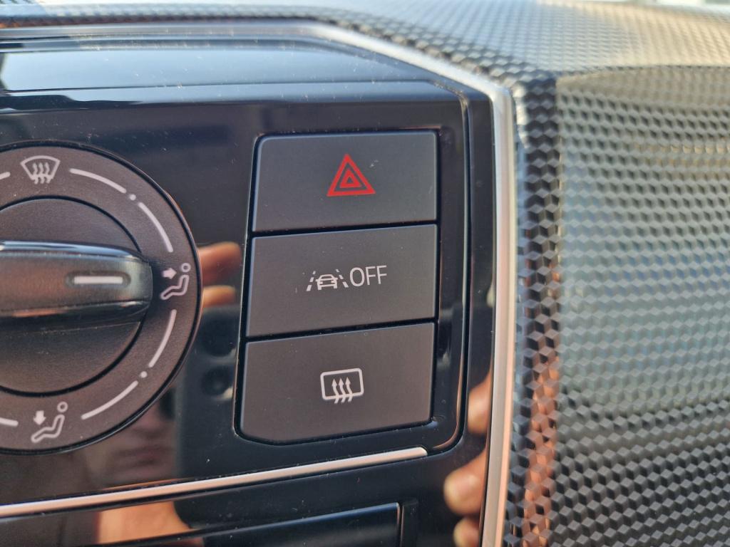 Volkswagen UP! 1.0 | lane assist | airco | bluetooth | dab | elektr. ramen
