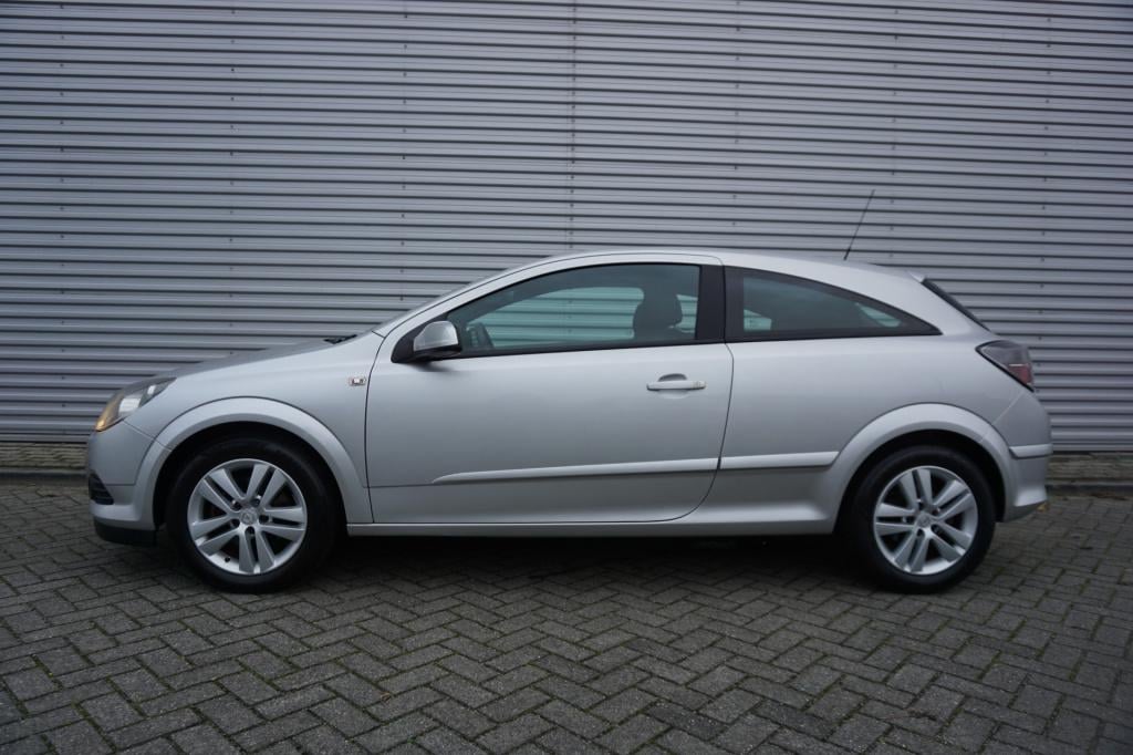 Opel Astra gtc 1.6 sport airco / cruise / elektr. ramen / trekhaak / nap