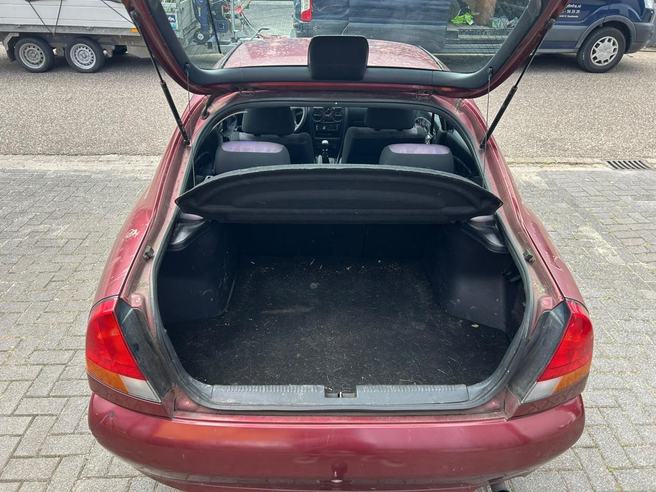Mitsubishi Carisma 1.6 GL Ijskoude airco!/ BT/ Stuurbekrachtiging