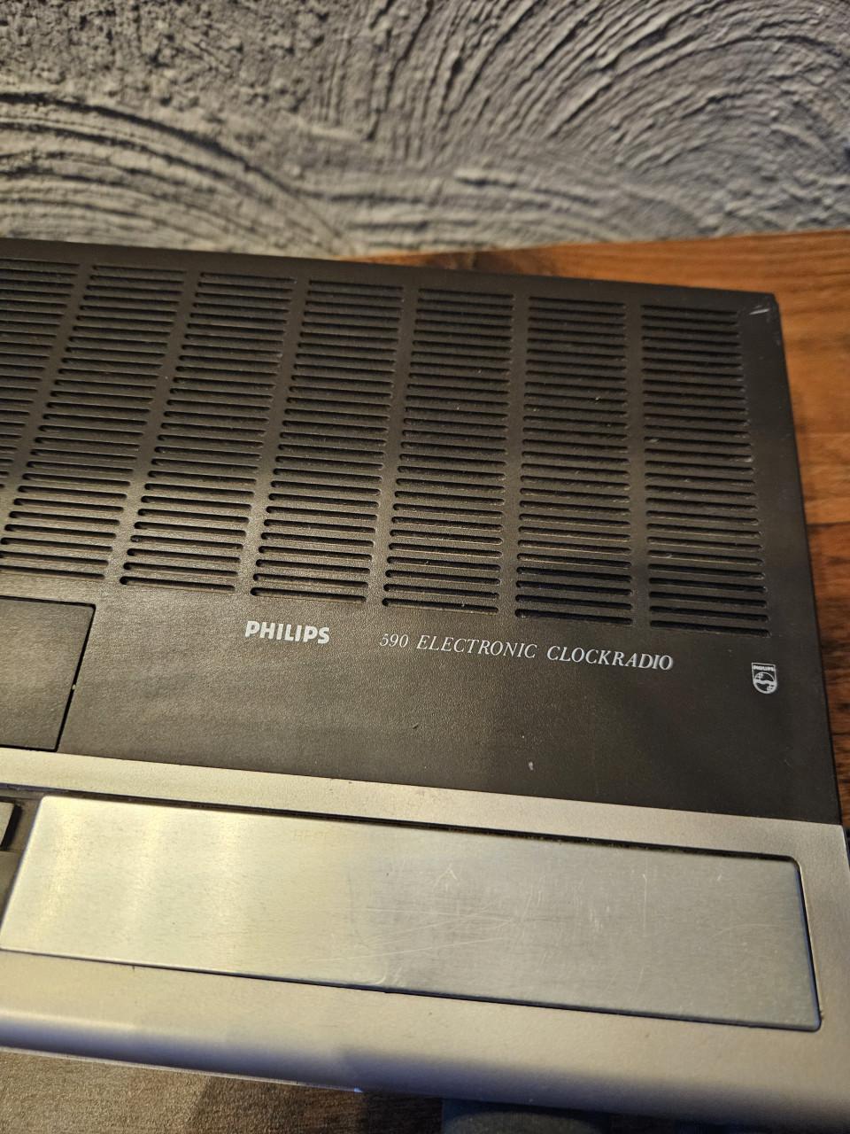 Philips 590 Electronic Clockradio - Vintage Wekker Radio