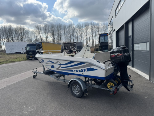 Consoleboot 40pk Mercury trailer